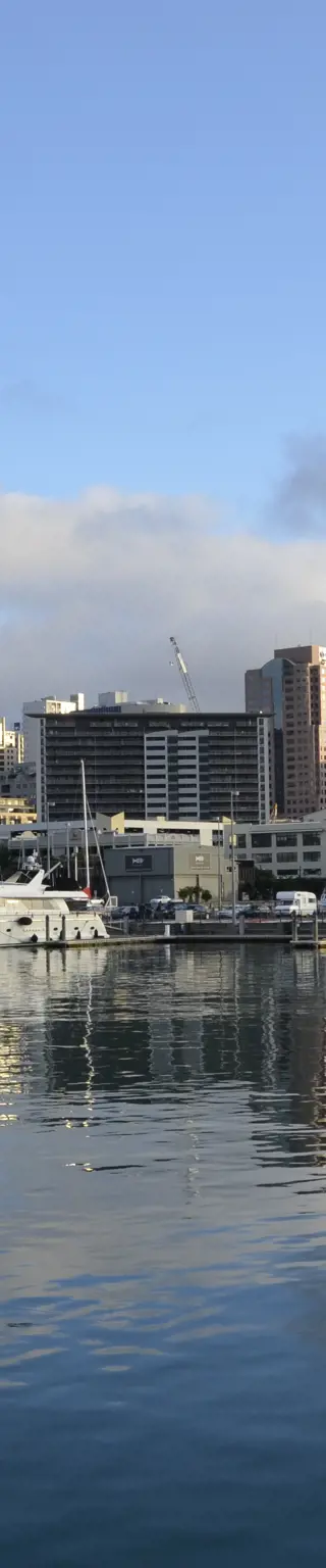 Schlemme in Aucklands Hafenviertel